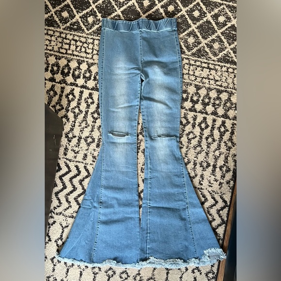 Bell bottom hippie jeans - Picture 2 of 8